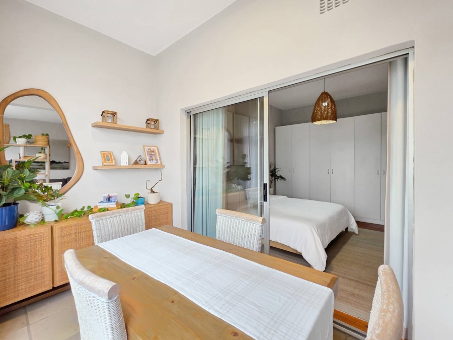 To Let 2 Bedroom Property for Rent in Green Point Western Cape